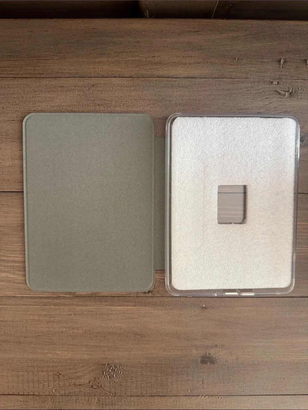 Kindle 12th Generation Paperwhite 7” Detachable Magnetic Case